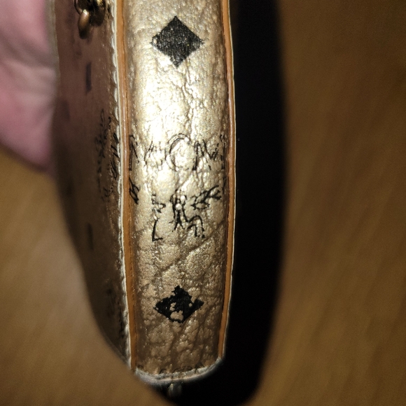 MCM Gold Heart Coin Pouch pouch - Picture 7 of 8
